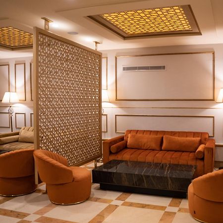 Royal Tulip Korbous Bay Thalasso & Springs (Adults Only) Qorbu Exterior foto Interior of the hotel